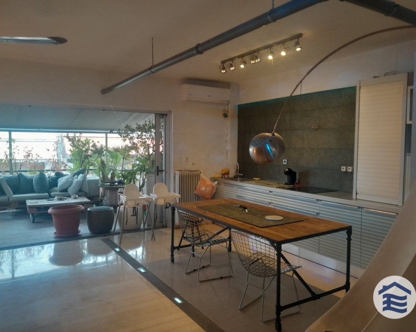 Apartament în Agios Panteleimon, Atena