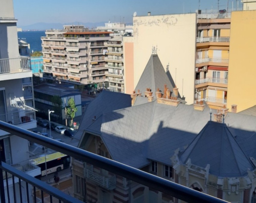 Апартамент в Солун