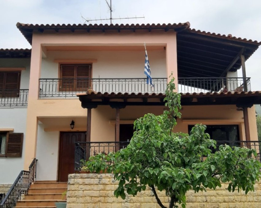 Самостоятелна къща във Василика , Солун
