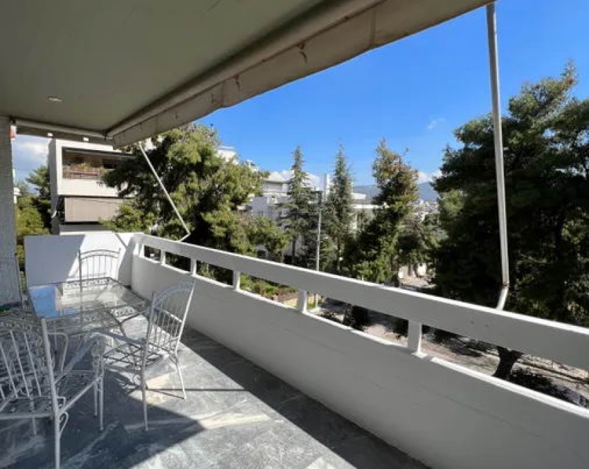 Apartament în Ano Pefki, Atena