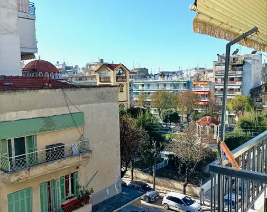Apartman u naselju Charilaou, Thessaloniki