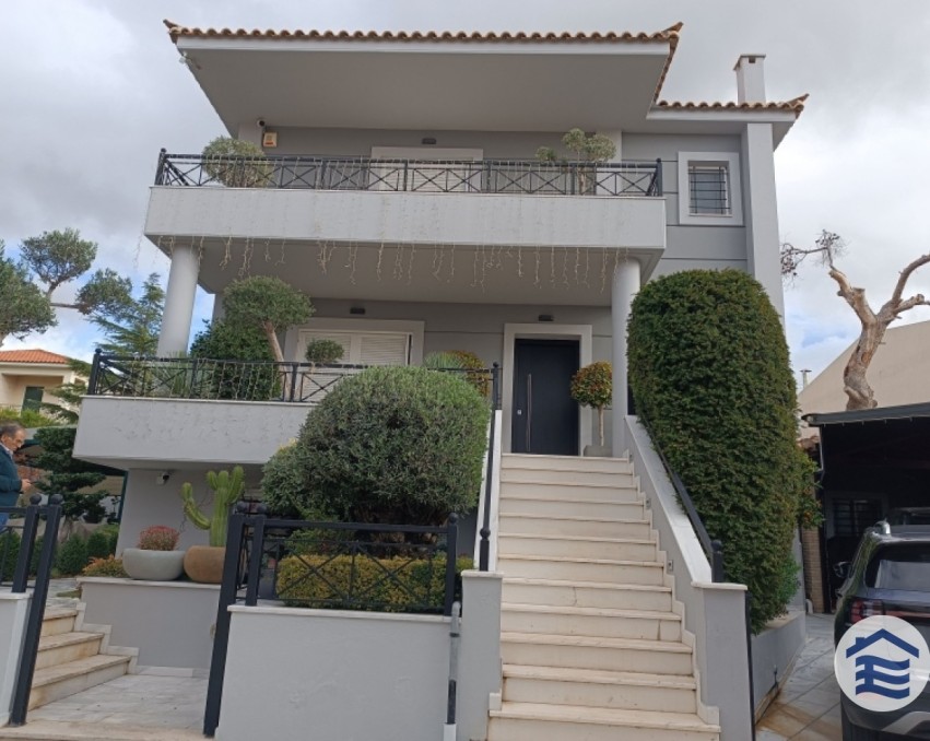 Einfamilienhaus in Nea Erithrea, Athen