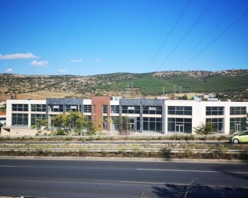 Commercial building in Efkarpia, Thessaloniki