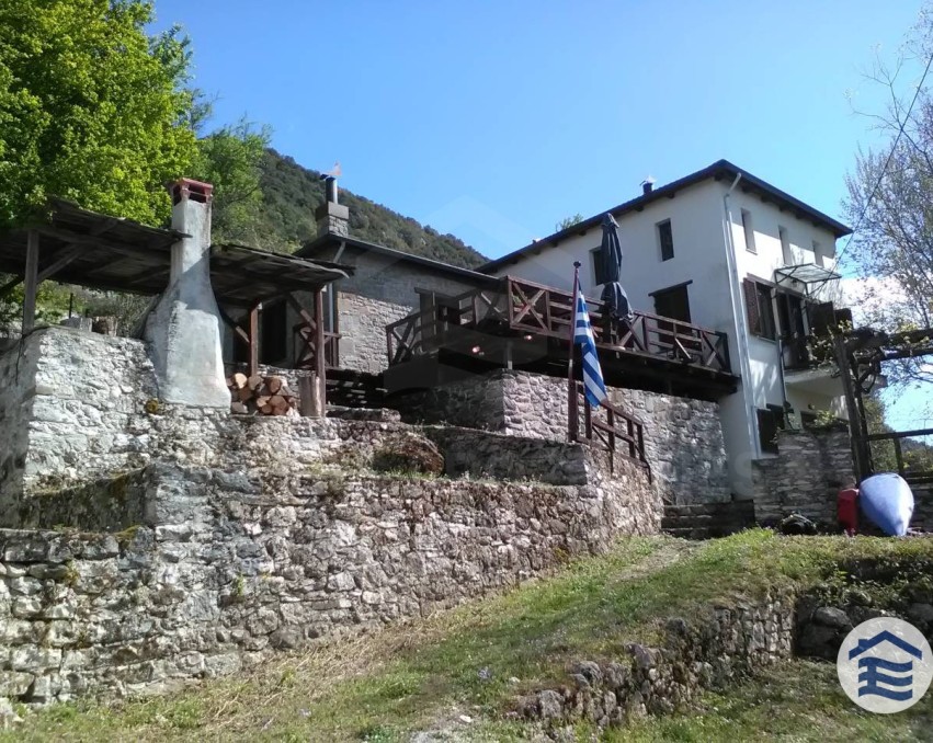 Penthouse-cabana in Voidomatis , Ioannina